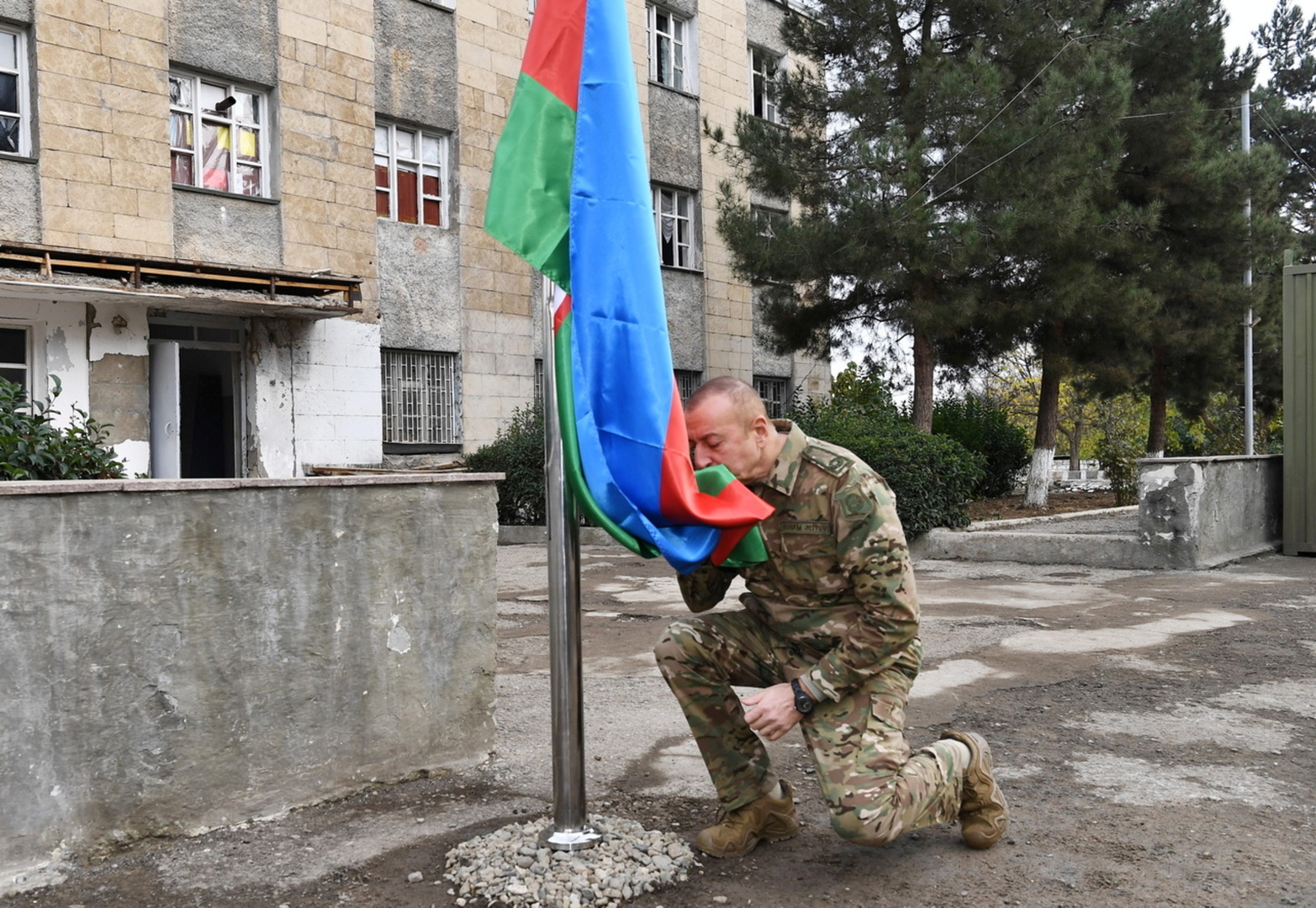 لأول مرة.. رئيس أذربيجان يزور مدينة شوشا الاستراتيجية في قره باغ