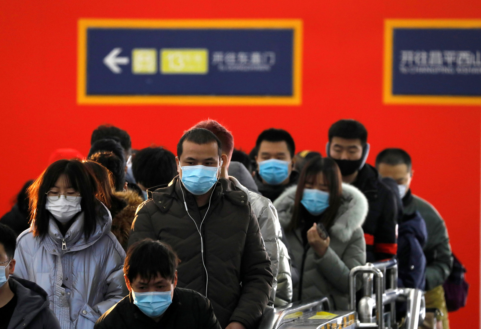 الصين تسجل 82 إصابة جديدة بفيروس كورونا