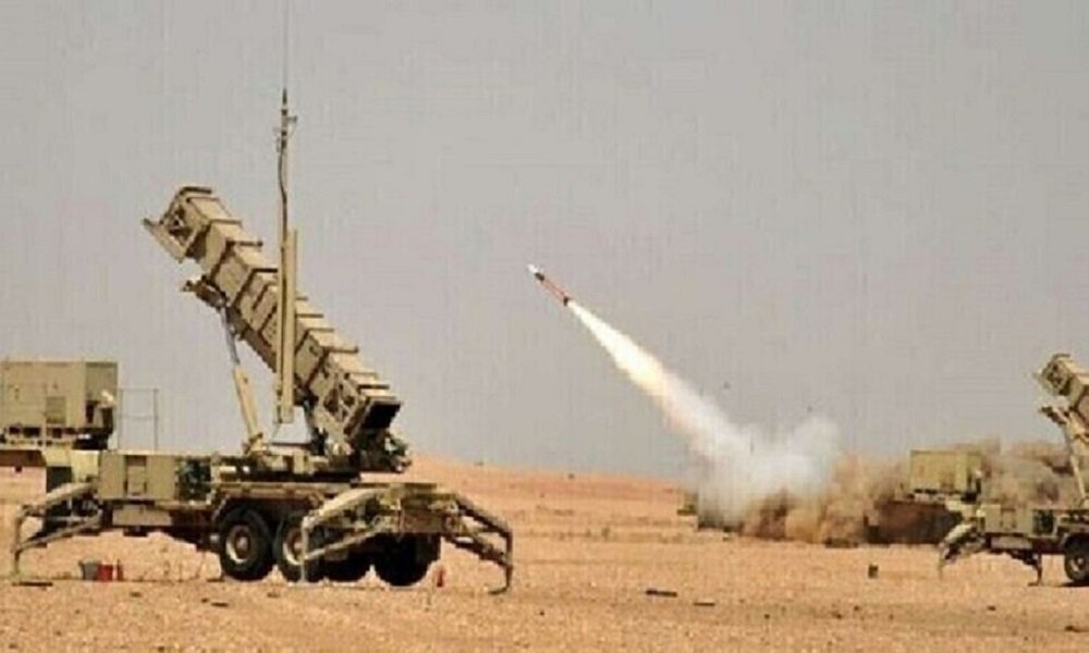 تدمير صاروخ باليستي أطلقه الحوثيون نحو الرياض