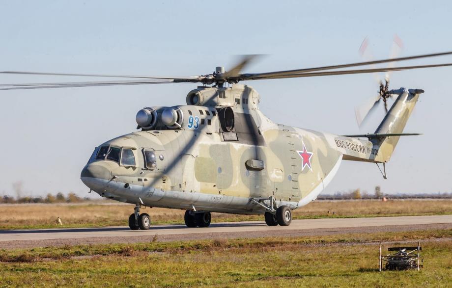 بعد أنباء عن مقتل الطيار.. روسيا: المروحية هبطت اضطراريا في سوريا وطاقمها بخير
