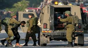 الاحتلال يعتقل 17 فلسطينيا بالضفة والقدس