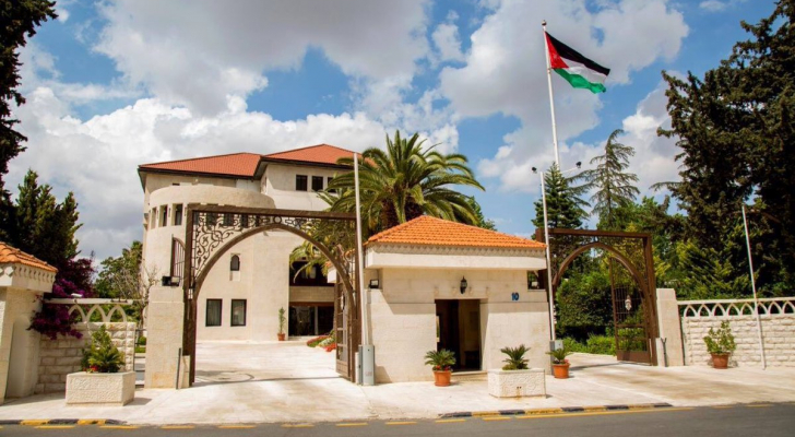 مجلس الوزراء يقرر اعتبار بطاقات التأمين الصحي المنتهية مجددة تلقائياً حتى نهاية العام