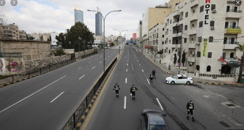 حظر التجول الشامل يدخل حيز التنفيذ