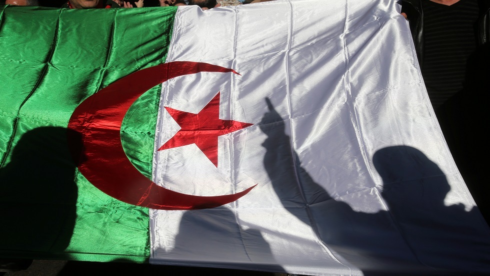 الأمن الوطني الجزائري يعلن توقيف جماعة "تمارس نشاط تحريضي بتمويل من دولة خارجية كبرى"