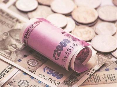مسؤول هندي: وضع أمريكا العملة الهندية على قائمة مراقبة يخلو من المنطق