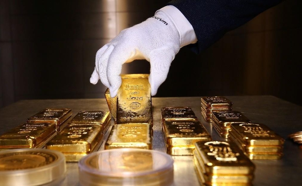 ارتفاع أسعار الذهب قرب أعلى مستوى في شهرين
