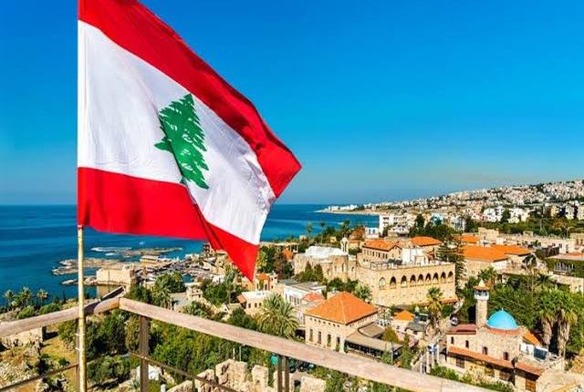 لبنان.. بين الولادة العسيرة للحكومة والعقوبات بحق سياسيين