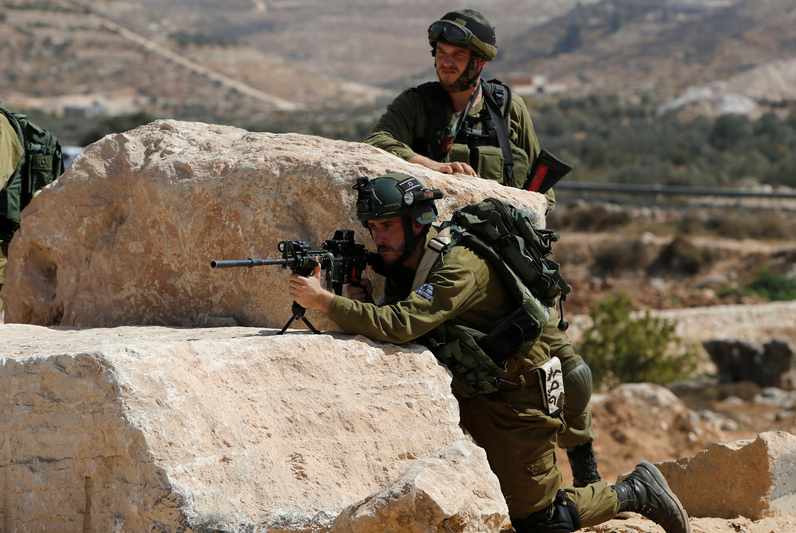 قرار "مفاجئ" من جيش الاحتلال يتعلق بدخول منازل الفلسطينيين في الضفة الغربية