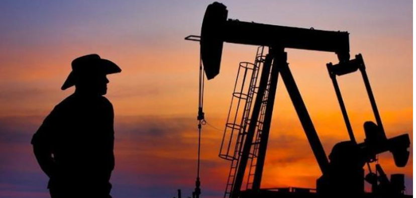 النفط ينخفض ويتجه لأكبر خسارة أسبوعية في شهور