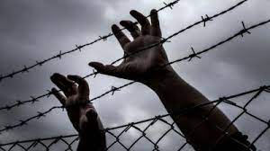استشهاد معتقل فلسطيني تحت التعذيب داخل زنزانته في سجون الاحتلال