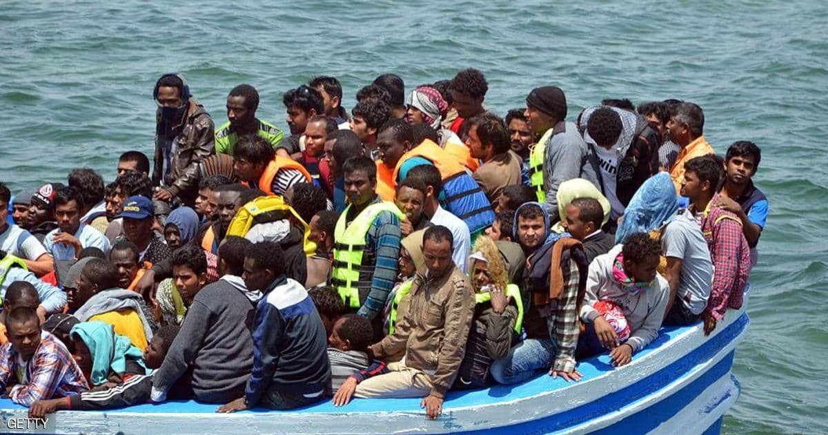    يحمل مصريين وسوريين.. غرق قارب مهاجرين قبالة تونس