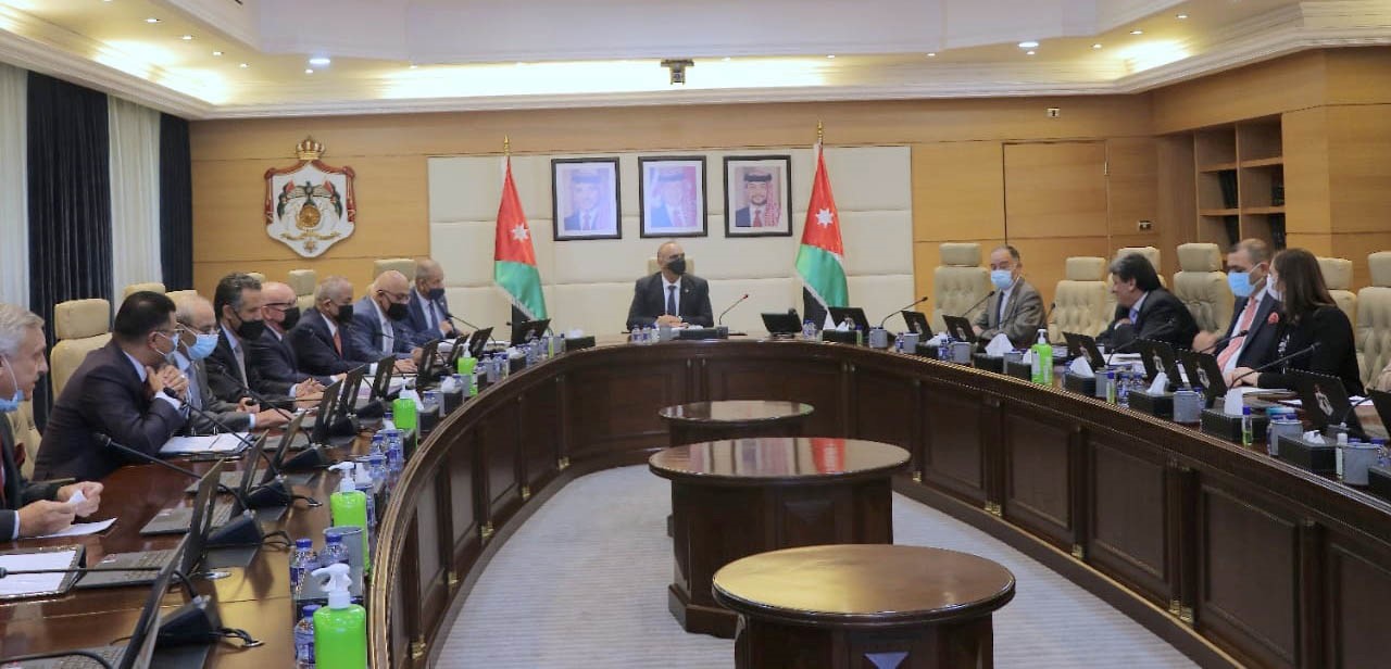 مجلس الوزراء يطلع على تقرير نتائج عملية قوننة وتوفيق أوضاع العمالة غير الأردنية