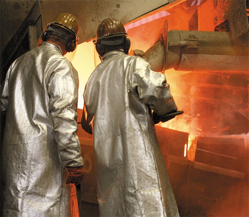  31412 عامل في قطاع صناعة المعادن 76% منهم اردنيين