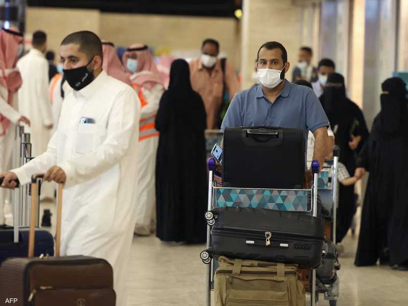 السعودية تسجل أول إصابة بمتحور أوميكرون