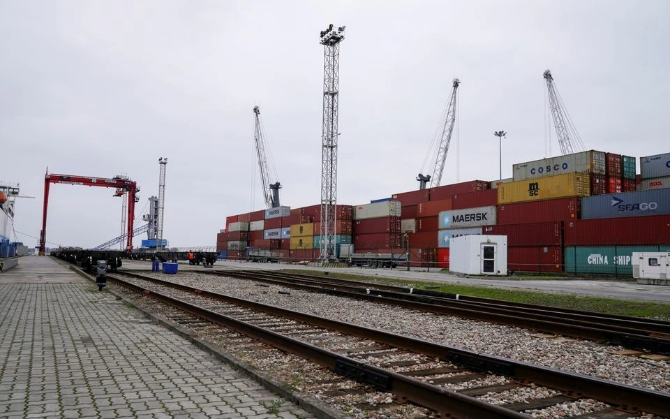 روسيا تتوعد برد عملي على منع وصول البضائع إلى كالينيغراد عبر ليتوانيا