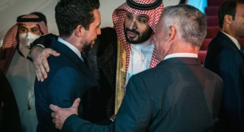 ولي العهد السعودي يهنىء الملك وولي العهد