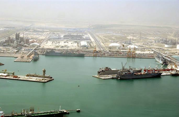 الكويت: تعليق العمل في 3 موانئ بسبب سوء الأحوال الجوية