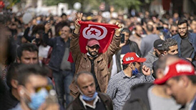 وقفة في تونس رفضا لمحاكمة قيادية بـ"جبهة الخلاص" أمام قضاء عسكري