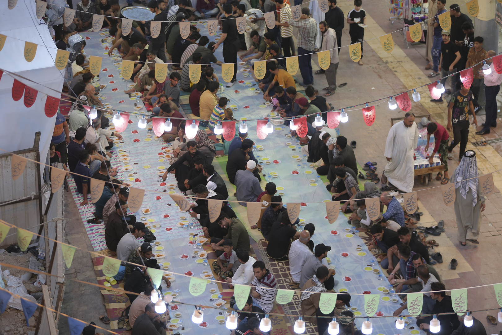 لأول مرة منذ سنوات.. الشيعة والسنة في العراق يتفقون على تحديد الخميس أول أيام رمضان