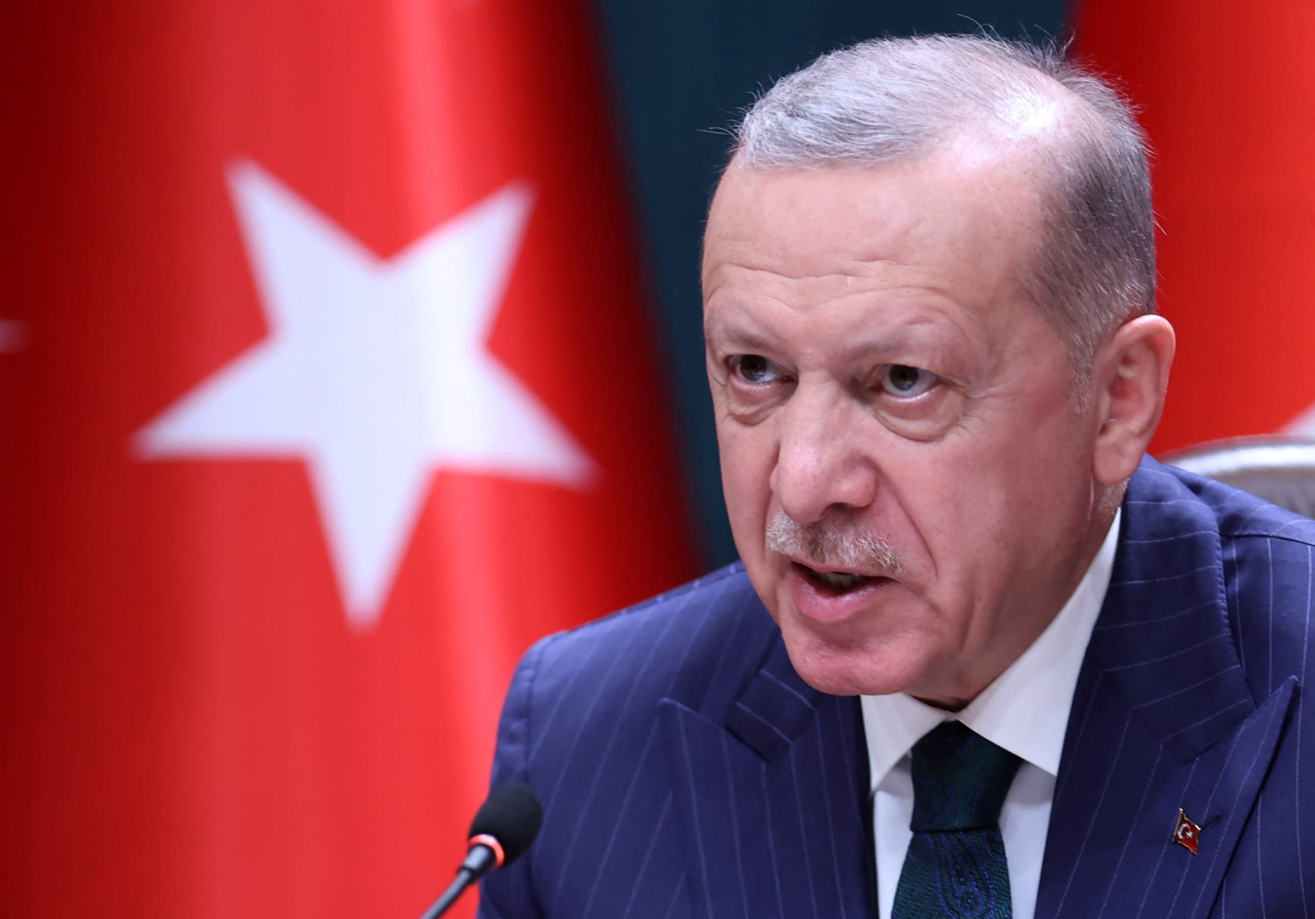 أردوغان يهدد الأكراد في سوريا: سلموا أسلحتكم أو ستدفنون معها