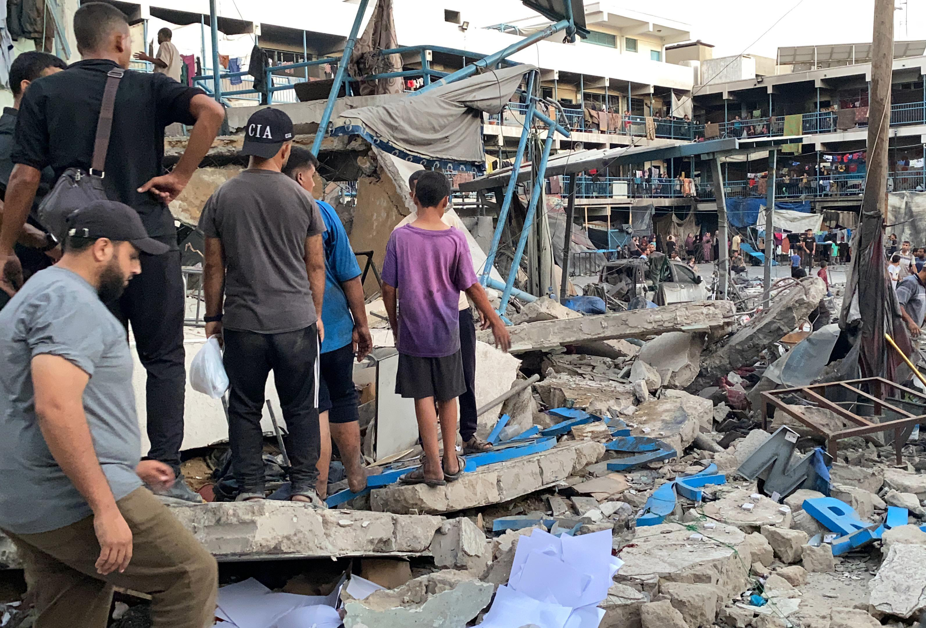 51 شهيداً بينهم أطفال ونساء في تصعيد لعدوان الاحتلال على غزة