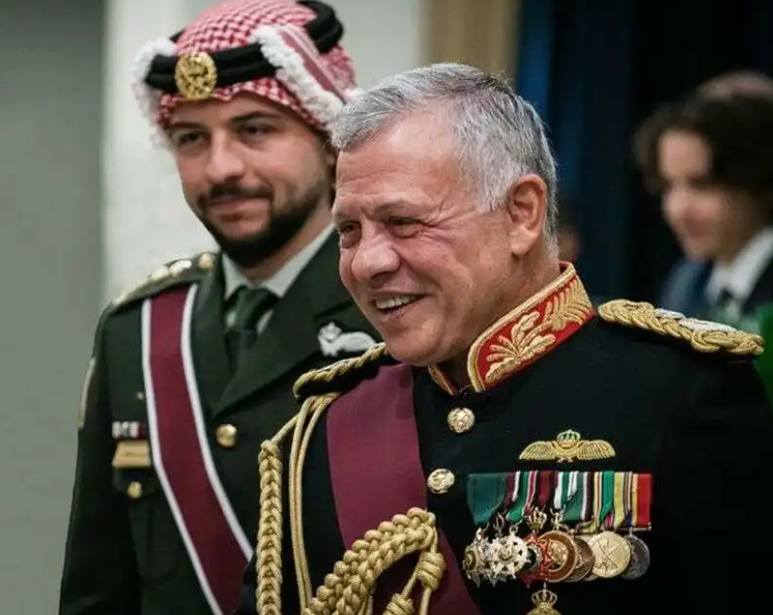 الديوان الملكي يهنئ الملك عبدالله الثاني بعيد الجلوس