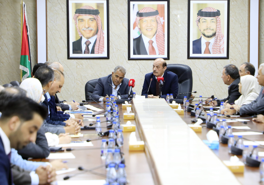 الصحة النيابية" سلامة المياه والغذاء أولوية وطنية