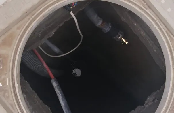 كشف آبار ومضخات داخل منازل لبيع المياه بطريقة غير قانونية بإربد