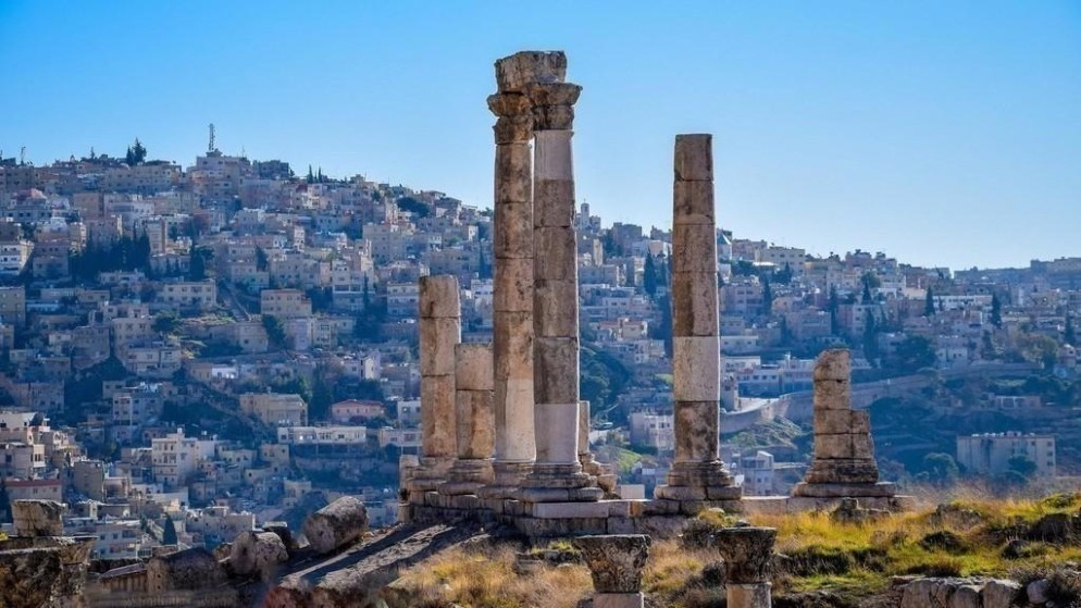 أجواء صيفية معتدلة نهاية الأسبوع