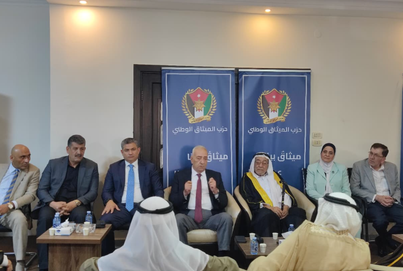 "الميثاق الوطني" يلتقي شيوخ ووجهاء المخيمات ويُشيد بمواقف جلالة الملك في دفاعه عن القضية الفلسطينية