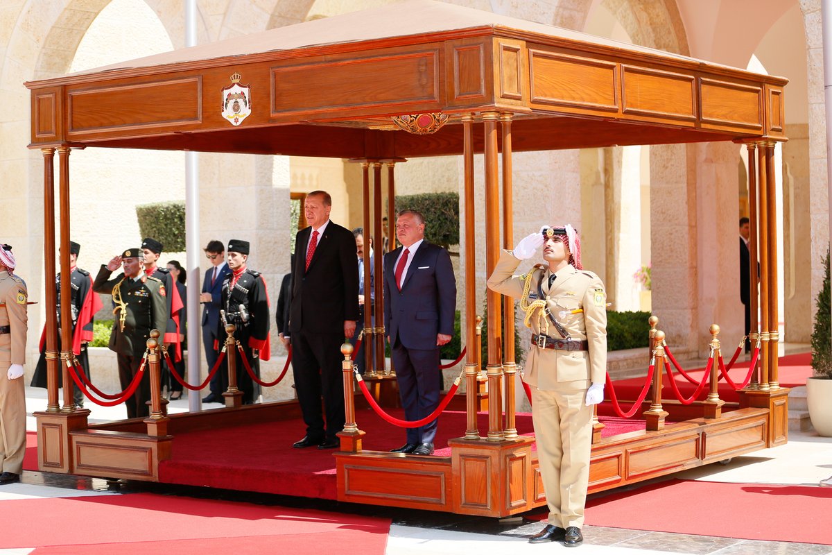 الملك يستقبل أردوغان في قصر الحسينية بعمان