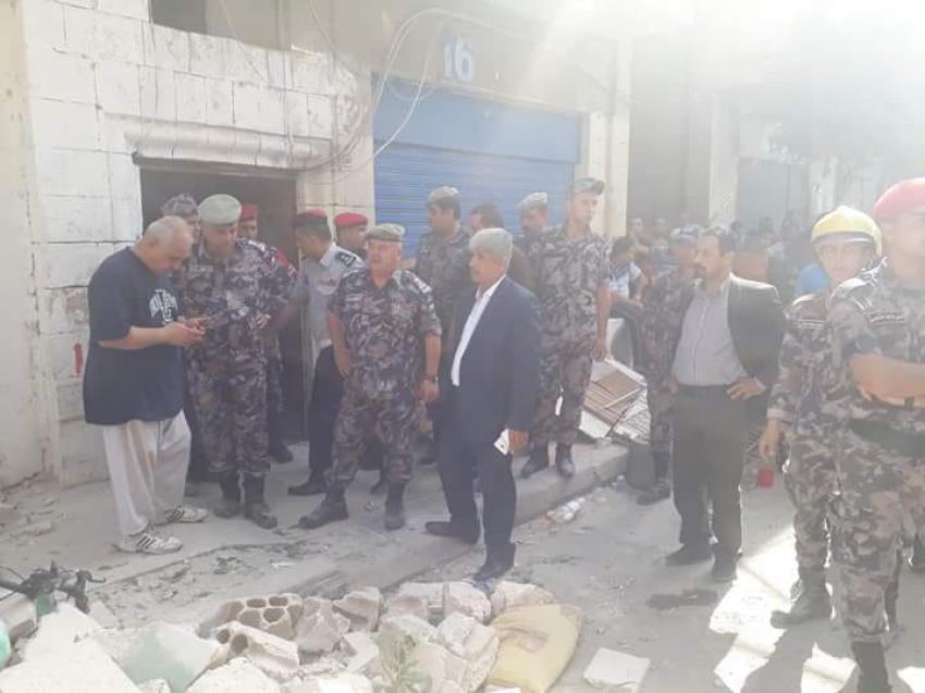 محافظ الزرقاء محمد سمیران : الصیانة سبب انھیار المبنى