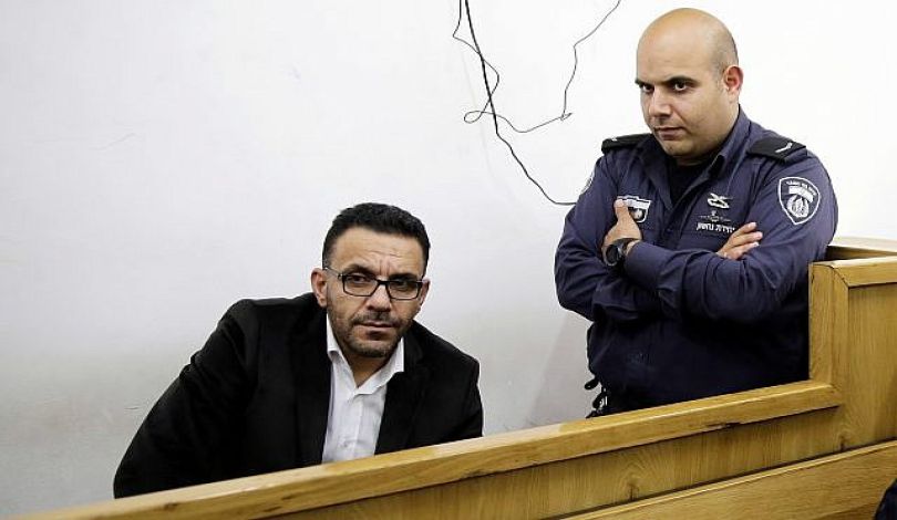 الاحتلال يواصل انتهاكاته بحق محافظ القدس ويستدعيه للتحقيق