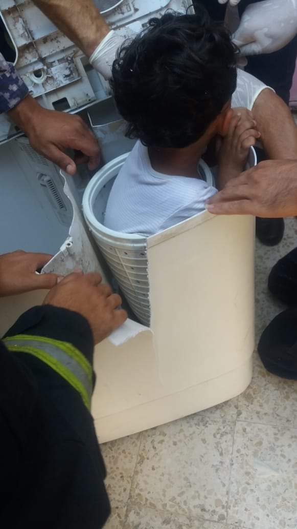 إنقاذ طفل من داخل حوض غسالة في المفرق 