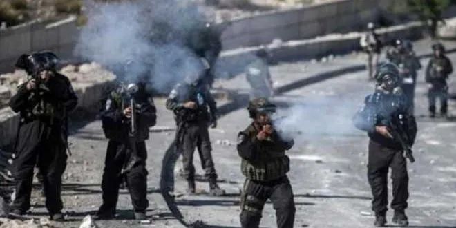 إصابة فلسطينيين اثنين برصاص قوات الاحتلال جنوبي بيت لحم