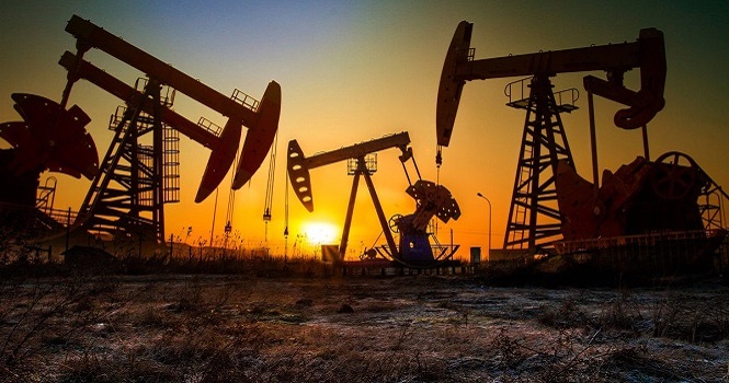 ارتفاع أسعار النفط بعد مخاوف بشأن الإمداد