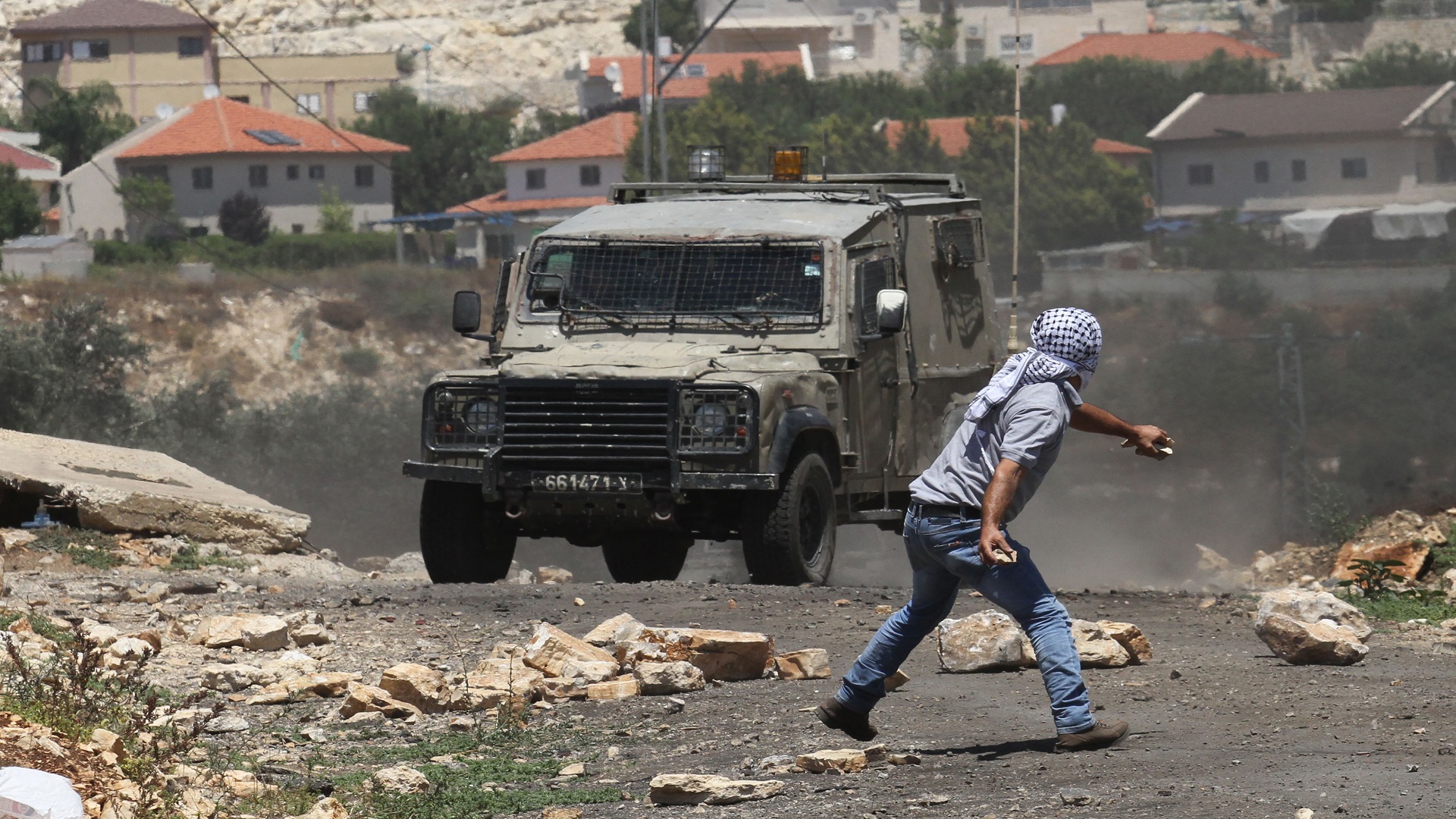 إصابة 17 شابا برصاص الاحتلال خلال قمع مسيرة كفر قدوم