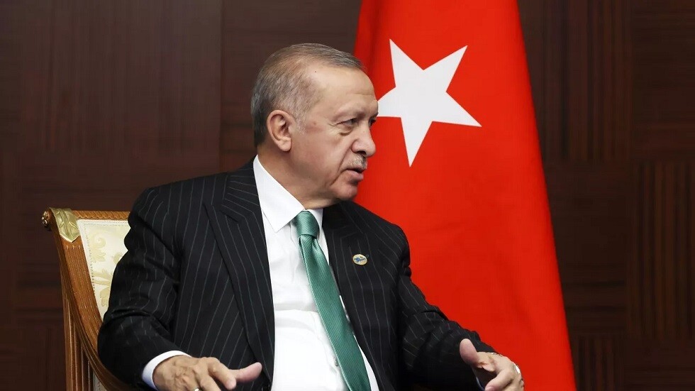 أردوغان في أول تعليق على تفجير اسطنبول: سينال منفذي الهجوم عقابهم ولن يصل الإرهاب إلى هدفه
