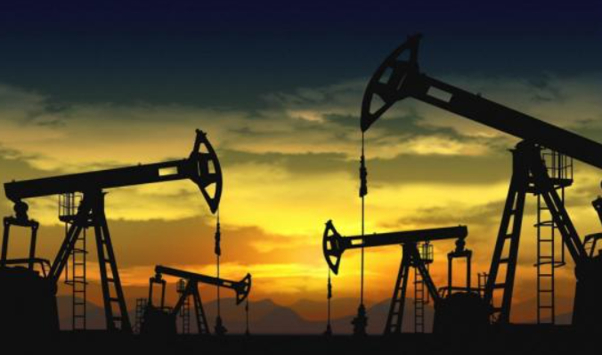النفط يرتفع وسط خلاف بشأن سقف أسعار الخام الروسي