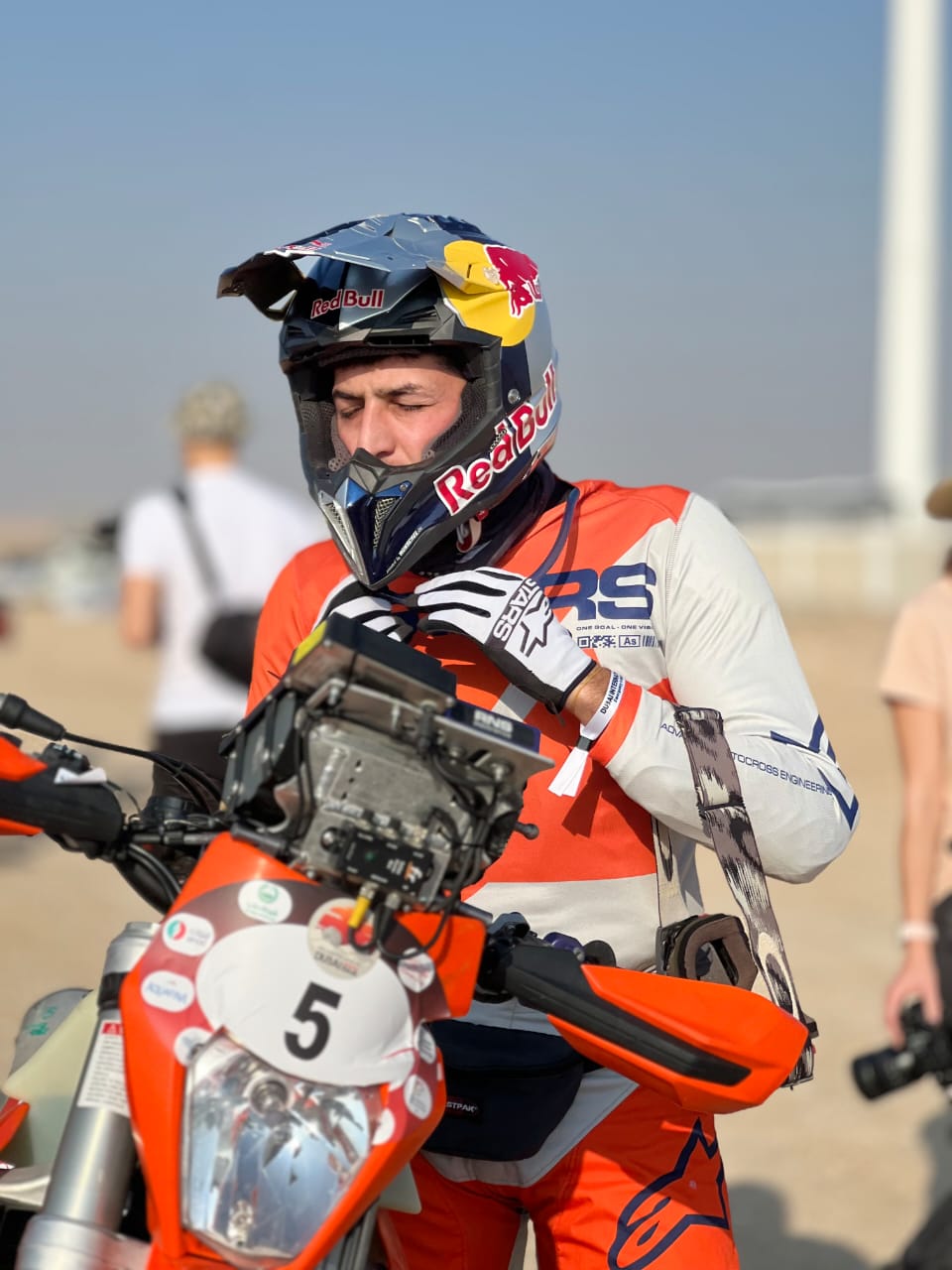 أبو عيشة يحقق المركز الرابع في بطولة العالم للدراجات النارية (فيم) باها 2022