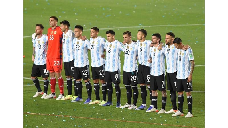 الأرجنتين تبلغ الدور ربع النهائي لمونديال قطر