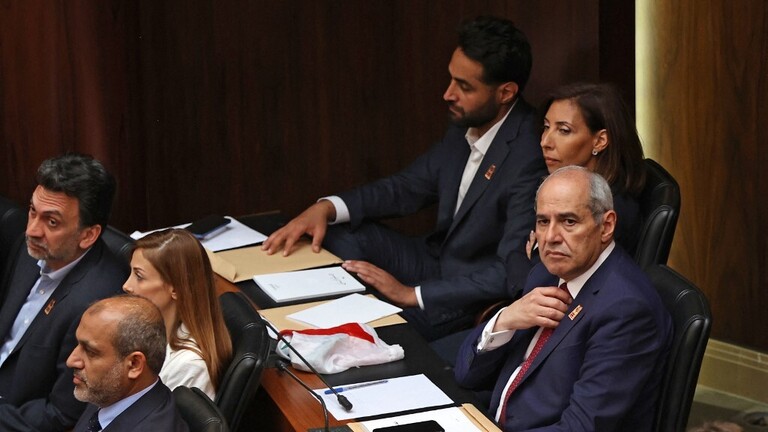 لبنان.. نائبان يقرران الاعتصام في مجلس النواب لحين انتخاب رئيس للجمهورية