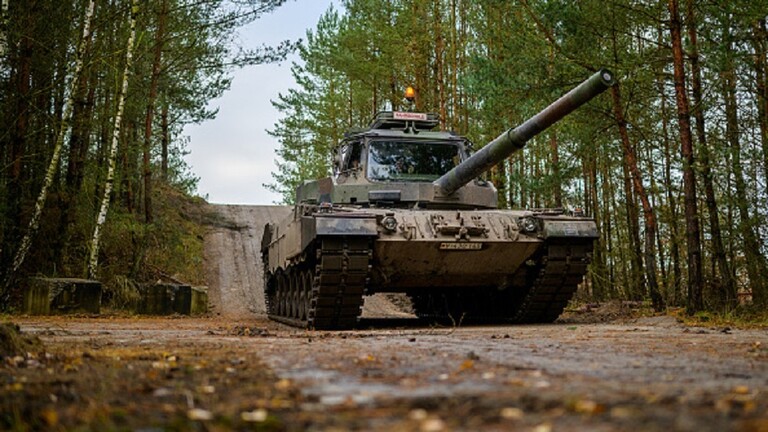 وسائل إعلام: البنتاغون سيضغط على وزير الدفاع الألماني الجديد فيما يخص مسألة توريد الدبابات إلى كييف