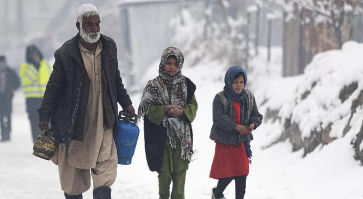 أفغانستان: مصرع 105 أشخاص بسبب البرد القارس