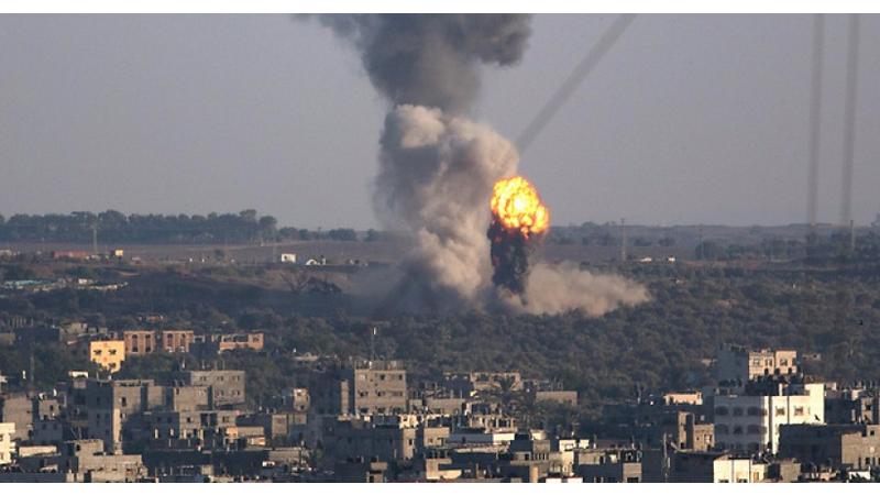 غزة: طائرات الاحتلال الصهيوني تقصف عدة مواقع
