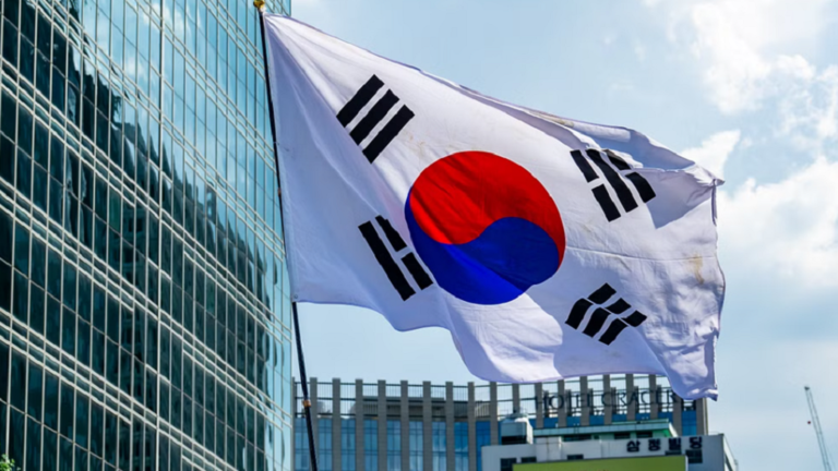  كوريا الجنوبية تحظر تصدير 77 منتجا إلى بيونغ يانغ لمنع تطوير الأقمار الصناعية