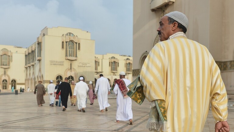 المغرب يحذر من تراجع دور علماء المسلمين لصالح المتطفلين