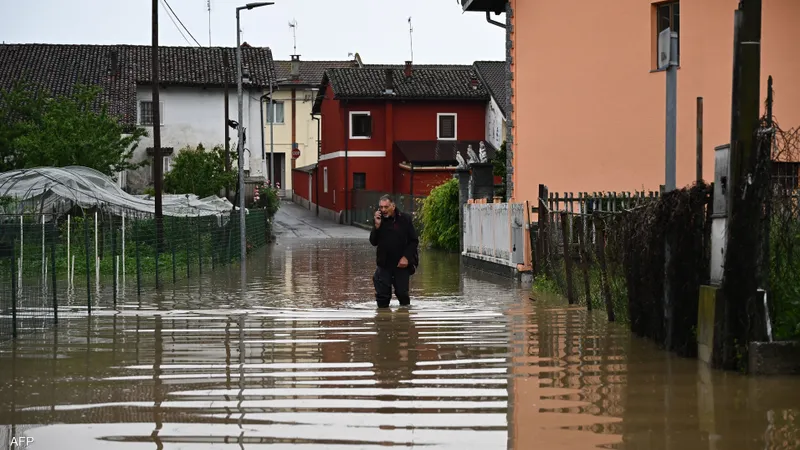 الأسوأ منذ 100 عام.. فيضانات تغرق مناطق في إيطاليا