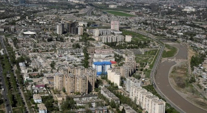 طاجيكستان تستعيد 104 من مواطنيها من مخيم "الهول" السوري