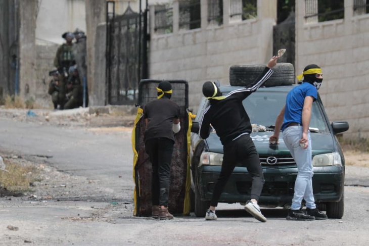 عشرات الاصابات بالرصاص والاختناق خلال قمع الاحتلال لمسيرة كفر قدوم الاسبوعية
